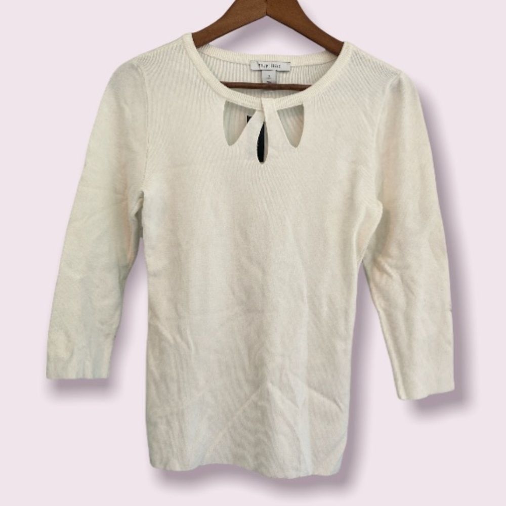 NWT- White House Black Market Cream Knit Cutout 3/4 Sleeve Sweater Size Small